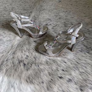 Giani Bini Womens Silver Shoes Size 7.5